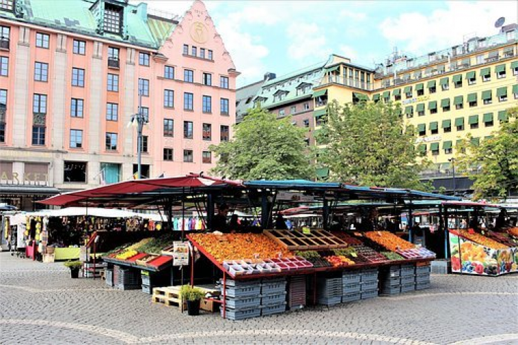 Od příštího víkendu se budou pravidelně konat každý měsíc Farmářské trhy na náměstí ve Žďáře nad Sázavou.